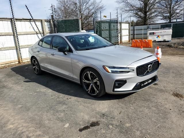 2024 Volvo S60 Core