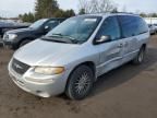 2000 Chrysler Town & Country LX