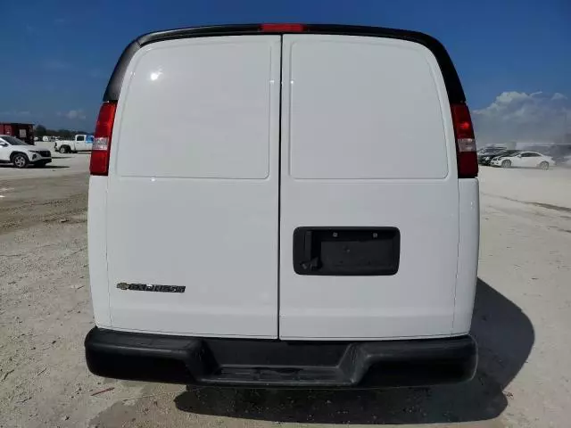 2023 Chevrolet Express G2500