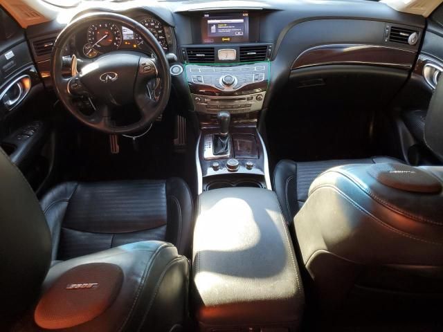 2011 Infiniti M56