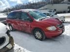 2004 Chrysler Town & Country LX