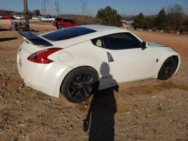 2017 Nissan 370Z Base