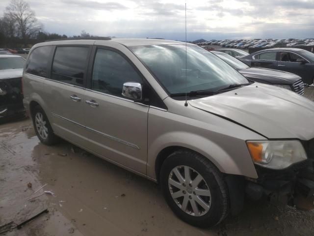 2012 Chrysler Town & Country Touring L