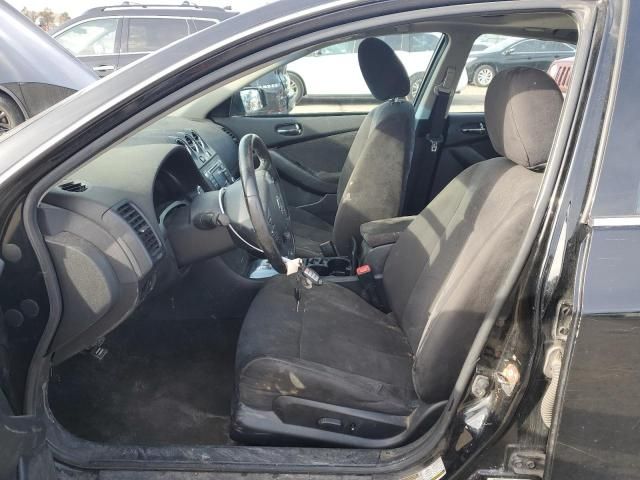 2010 Nissan Altima Base