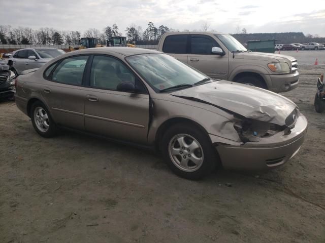 2004 Ford Taurus SE