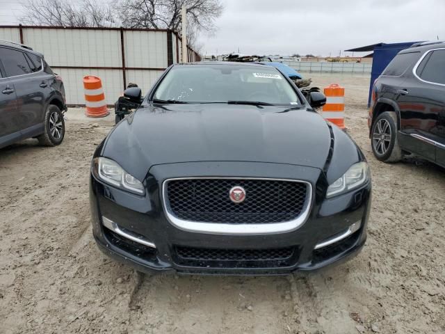 2017 Jaguar XJ