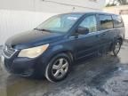 2010 Volkswagen Routan SE