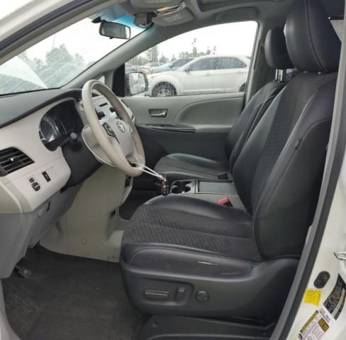 2011 Toyota Sienna Sport