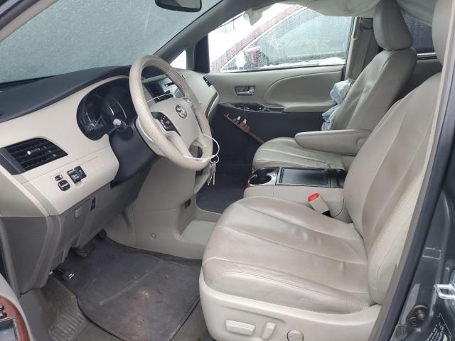 2014 Toyota Sienna XLE