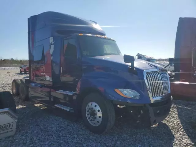 2018 International LT625