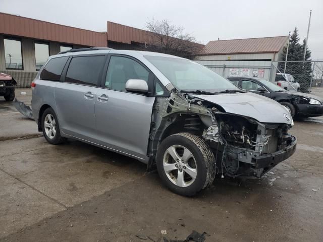 2011 Toyota Sienna LE