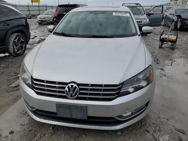 2013 Volkswagen Passat SEL