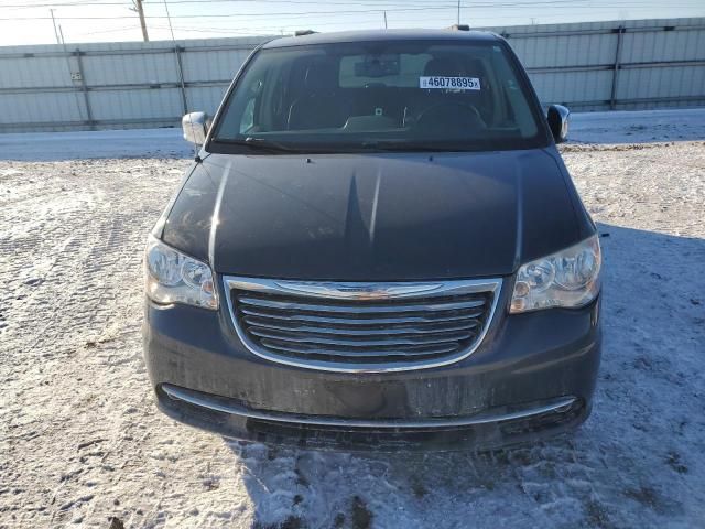 2014 Chrysler Town & Country Touring L