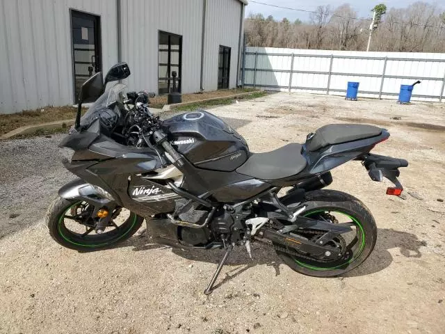 2022 Kawasaki EX400