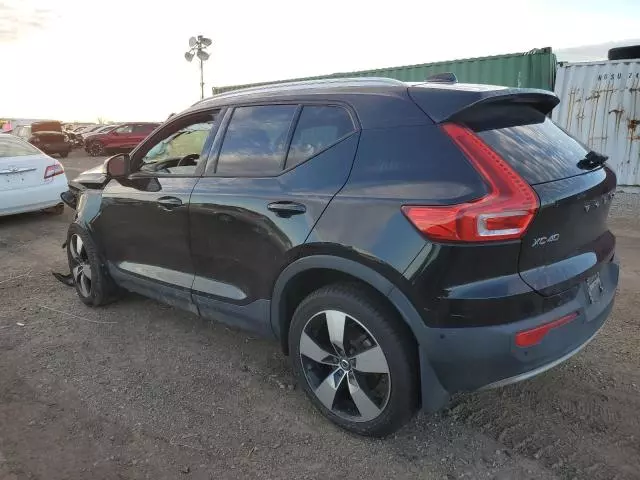 2019 Volvo XC40 T5 Momentum