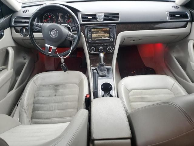 2015 Volkswagen Passat SEL