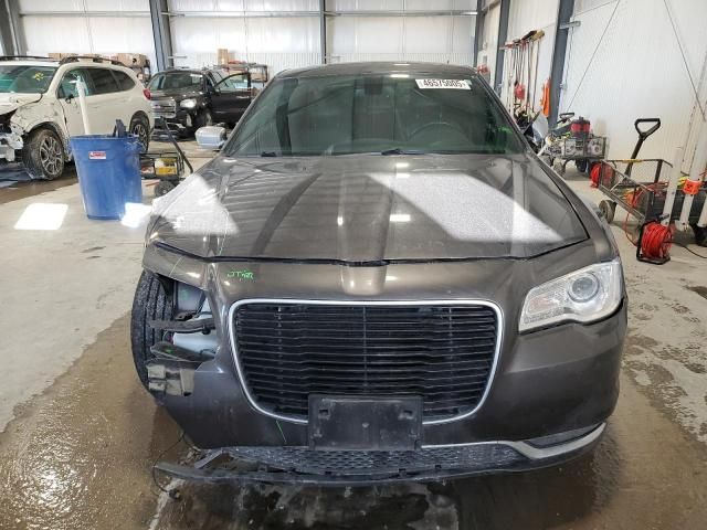 2016 Chrysler 300C Platinum