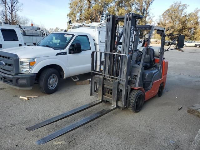 2004 Nissan Forklift