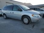 2005 Chrysler Town & Country LX