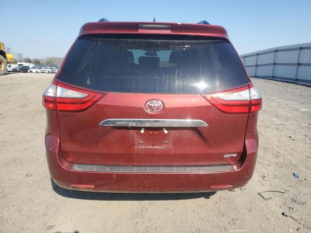 2017 Toyota Sienna XLE