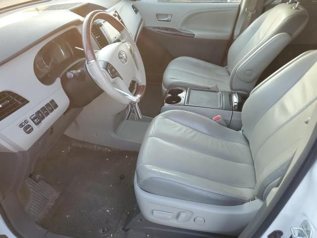 2014 Toyota Sienna XLE