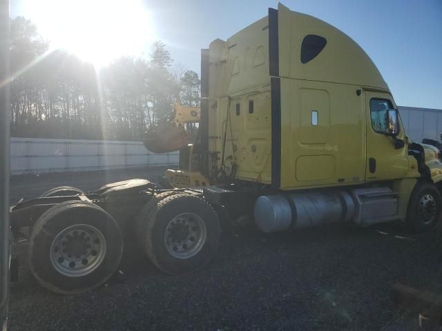 2016 Freightliner Cascadia 125