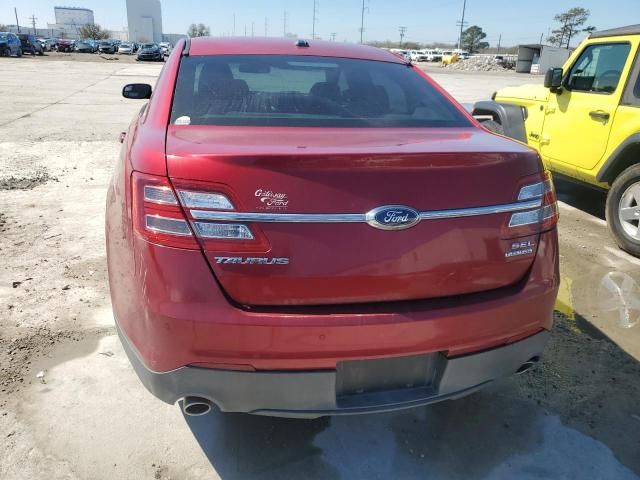 2015 Ford Taurus SEL