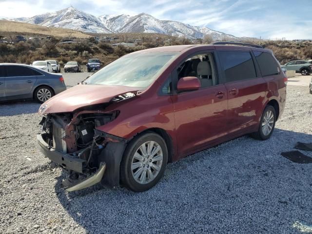 2013 Toyota Sienna LE