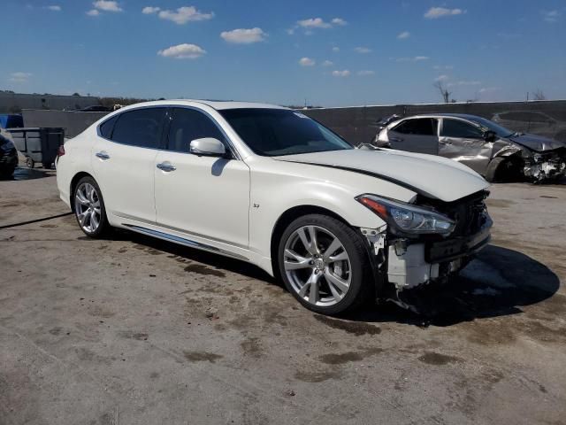 2017 Infiniti Q70 3.7