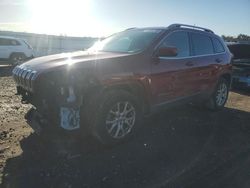 Salvage SUVs for sale at auction: 2017 Jeep Cherokee Latitude