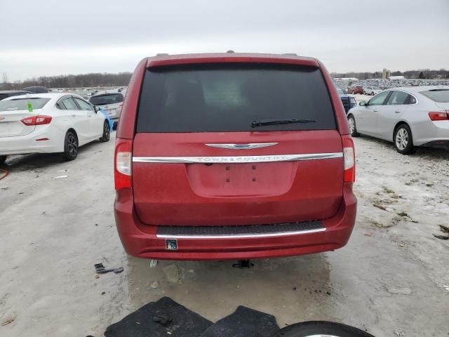 2016 Chrysler Town & Country Touring