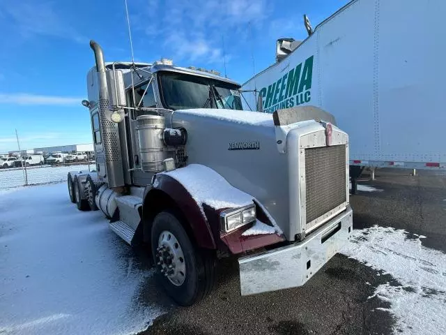 2012 Kenworth Construction T800