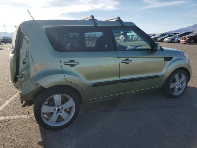 2011 KIA Soul +