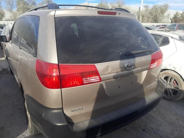 2004 Toyota Sienna CE