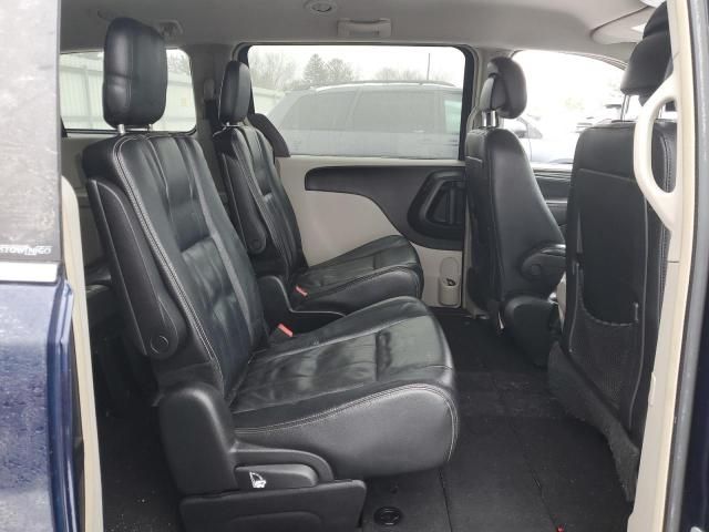 2014 Chrysler Town & Country Touring