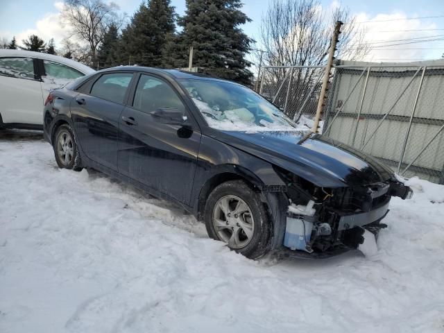 2023 Hyundai Elantra SE