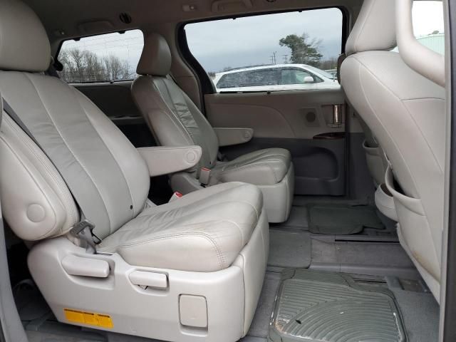 2012 Toyota Sienna XLE