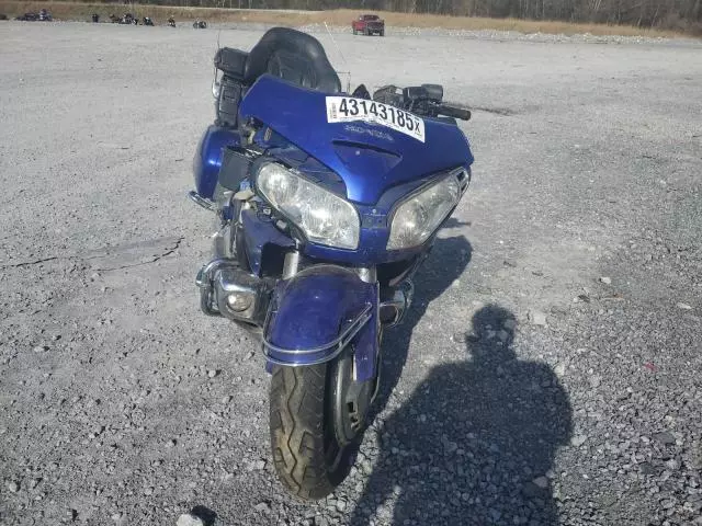 2005 Honda GL1800