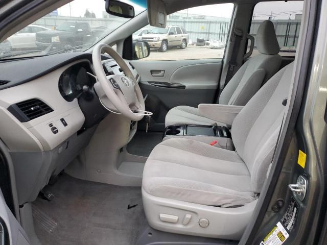 2011 Toyota Sienna LE