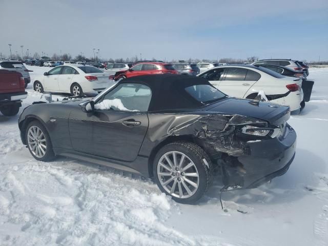 2017 Fiat 124 Spider Classica