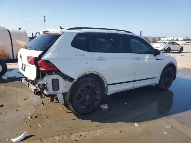 2022 Volkswagen Tiguan SE R-LINE Black