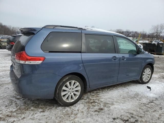 2014 Toyota Sienna LE