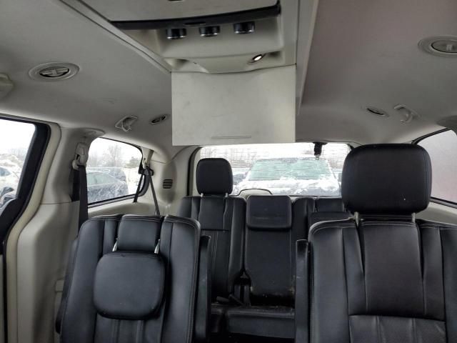 2016 Dodge Grand Caravan Crew