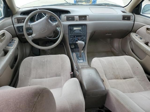 1999 Toyota Camry LE