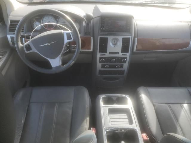 2008 Chrysler Town & Country Touring