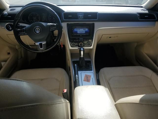 2012 Volkswagen Passat SE