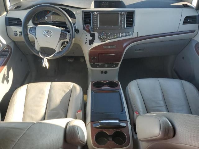 2011 Toyota Sienna XLE