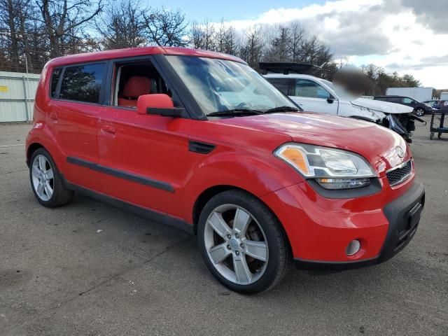 2010 KIA Soul +