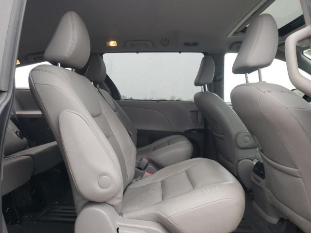 2019 Toyota Sienna XLE