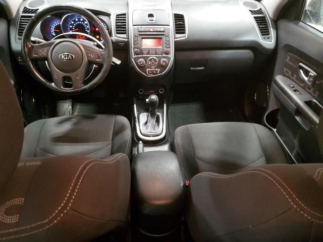 2013 KIA Soul +